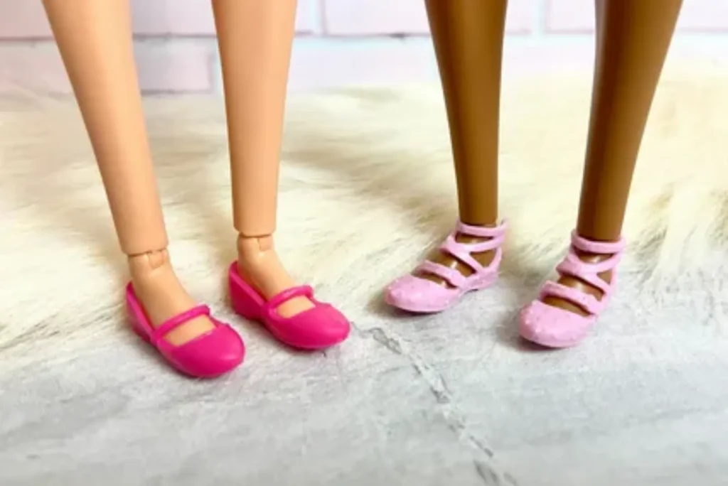 What Are 1/6 Scale Fashion Doll Flat Shoes?