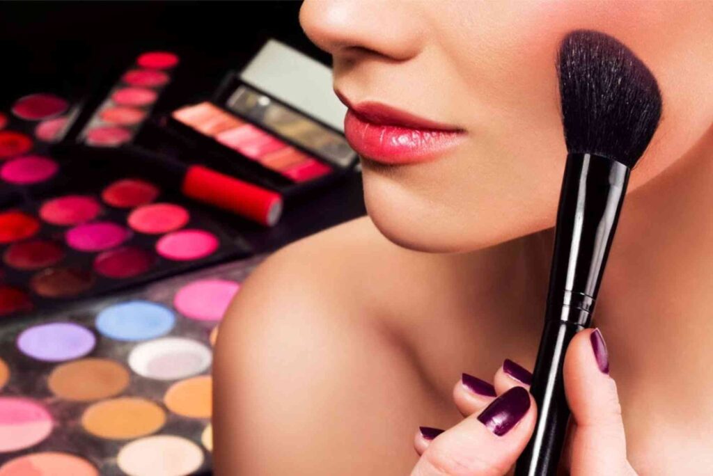 How to Get Professional Makeup at Home